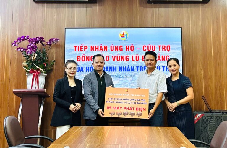 Hội Doanh nhân trẻ quyên góp 25 tỉ đồng cho bà con vùng lũ